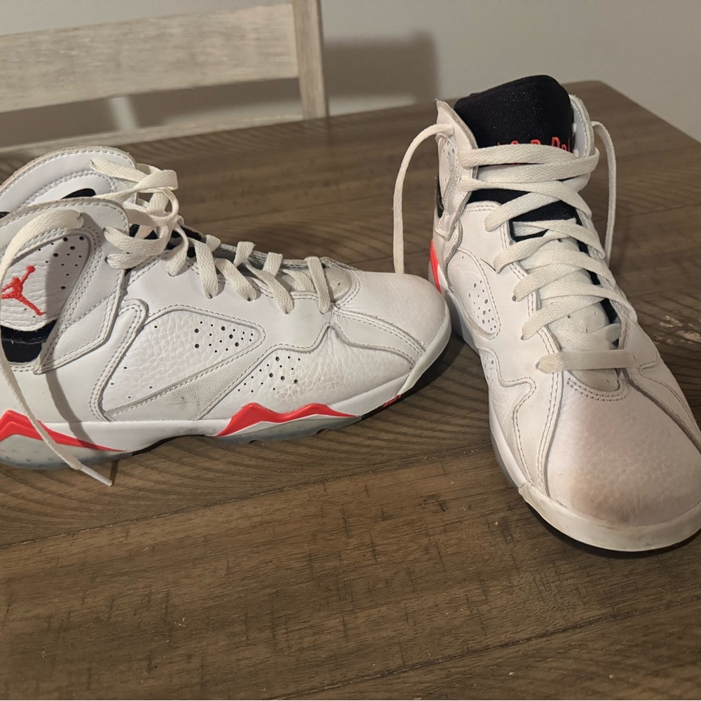 White Jordan’s 7Y EUC boy’s sneakers